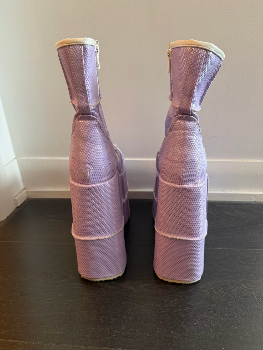 Demonia Stack 201 Lavender Hologram - Picture 4 of 4